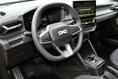 Dacia Duster Expression MMT 1.8 Full Hybrid