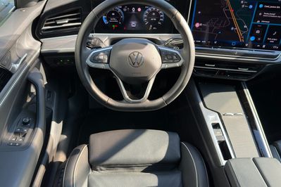 Volkswagen Passat TDI SCR DSG Elegance
