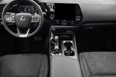 Lexus NX 350h Elegance 2.5 Hybrid