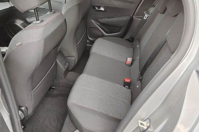 Peugeot 208 Business 1.2 mHEV e-DCS6