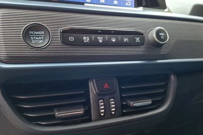 Ford Tourneo Courier 1.0 Ecoboost Active