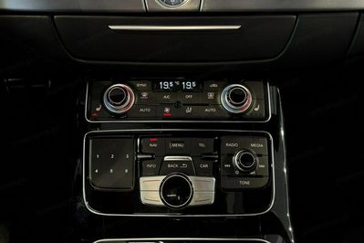 Audi A8 S8 Plus 4.0 TFSI quattro Tiptronic