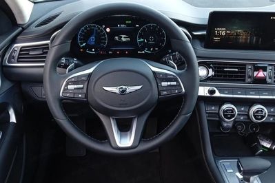 Genesis G70 Shooting Brake G70 2.0T Plus 8AT AWD