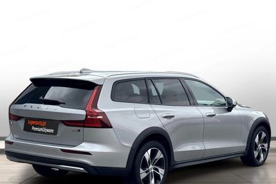Volvo V60 CC Plus B4 D AWD aut