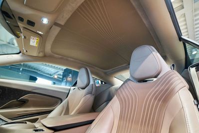 Aston Martin DB11 V8