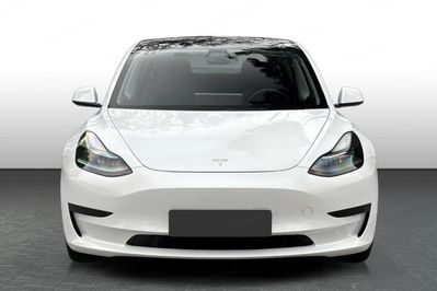 Tesla Model 3 RWD