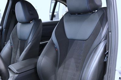 BMW Seria 3 330i xDrive M Sport sport-aut