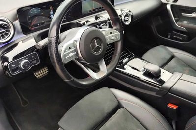 Mercedes CLA 220 4MATIC AMG Line