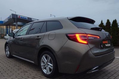 Suzuki Swace 1.8 Hybrid Premium Plus CVT