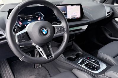 BMW Seria 1 120 mHEV aut