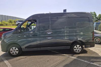 Renault Master L2H2 Extra AT9