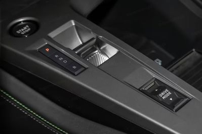 Peugeot 408 GT Exclusive S&S e-DCS6 1.2 PureTech mHEV