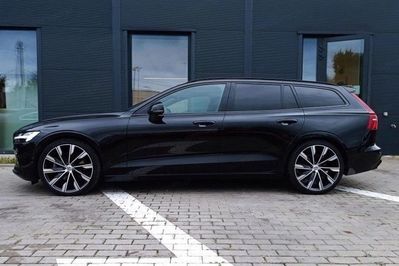 Volvo V60 B4 D R-Design