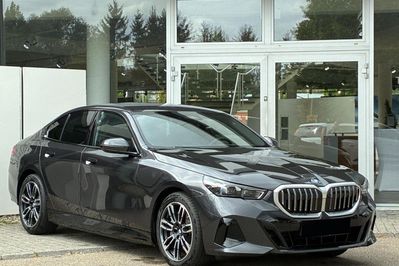 BMW Seria 5 530e xDrive M Sport