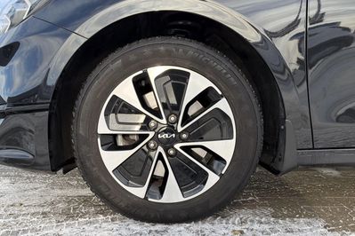 Kia Ceed 1.5 T-GDI Tribute DCT