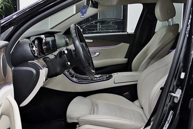 Mercedes Klasa E 300 9G-TRONIC