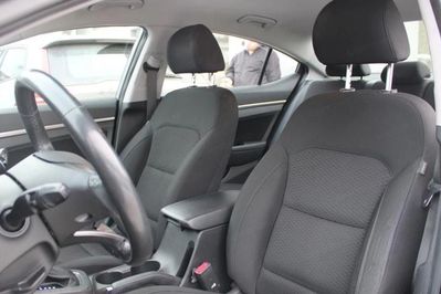 Hyundai Elantra 1.6 MPI Comfort