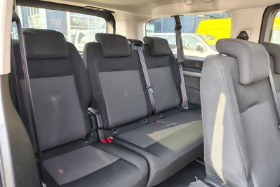 Peugeot Traveller Long L2H1 aut