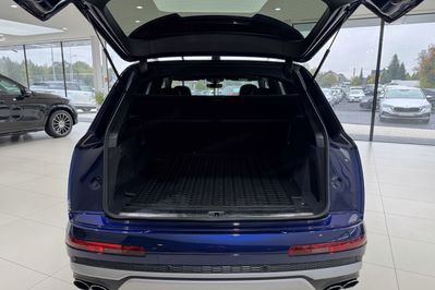 Audi Q7 SQ7 TFSI quattro