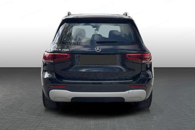 Mercedes GLB 200
