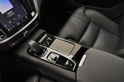 Volvo V60 T6 AWD Plug-In Hybrid Core aut