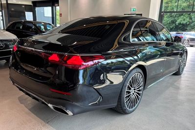 Mercedes E Klasa 300 e  4-Matic AMG