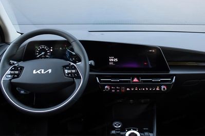 Kia Niro 1.6 GDI Hybrid Business Line