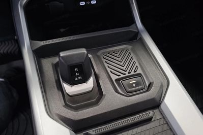Dacia Bigster 1.8 Full Hybrid Journey MMT