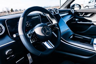 Mercedes GLC 300  4-Matic AMG Line