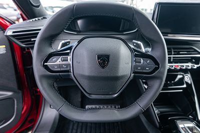 Peugeot 2008 Allure e-DCS 1.2 mHEV