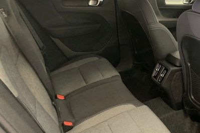 Volvo XC40 B4 Plus Dark