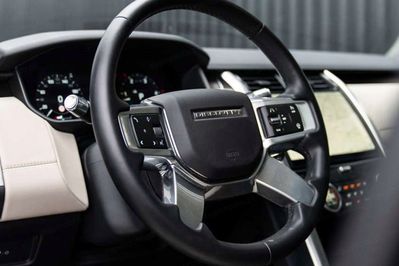 Land Rover Discovery V 3.0 D250 Dynamic SE