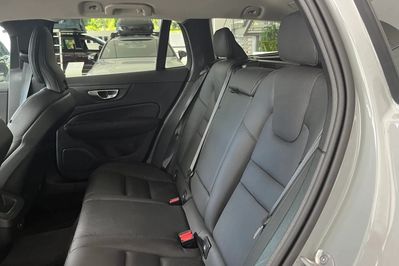Volvo V60 B4 B Plus Dark aut