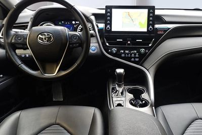 Toyota Camry 2.5 Hybrid Prestige