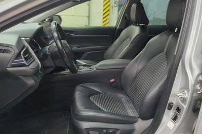 Toyota Camry 2.5 Hybrid