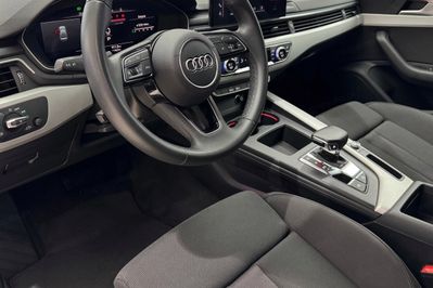 Audi A4 35 TFSI S Line