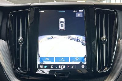 Volvo XC60 B5 B AWD Plus Bright