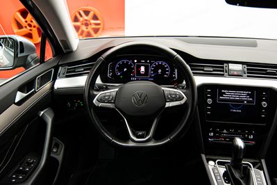 Volkswagen Passat 2.0 TSI R-Line DSG