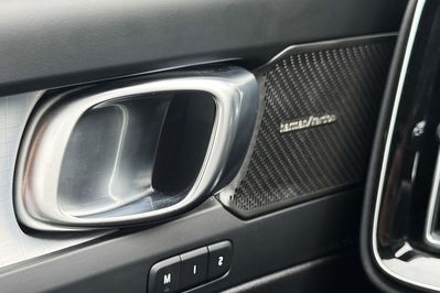 Volvo XC40 B3 Plus Dark