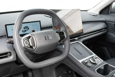 Geely Starray Em-i 1.5 Phev Pro
