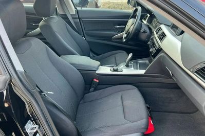 BMW Seria 3 Gran Turismo 320i Advantage aut