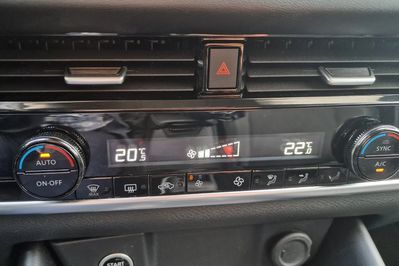 Nissan Qashqai 1.3 DIG-T N-Connecta Xtronic