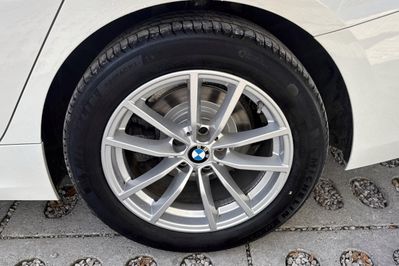 BMW Seria 3 320i xDrive