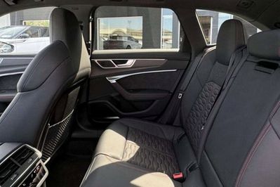 Audi A6 RS6 TFSI quattro Performance Avant