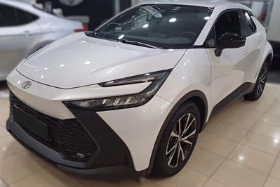 Toyota C-HR Executive 2.0 Hybrid Dynamic Force