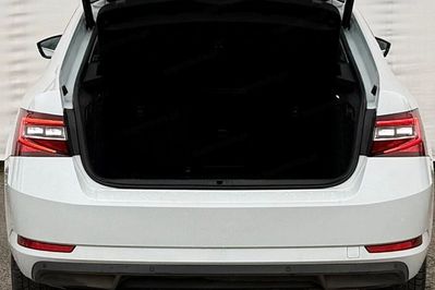 Skoda Superb 2.0 TDI Style DSG