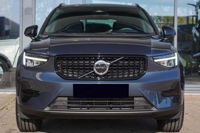 Volvo XC40 B3 Plus Dark