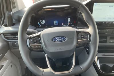 Ford Tourneo Custom 320 L2H1 Sport A8 AWD