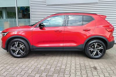 Volvo XC40 B3 Plus Dark