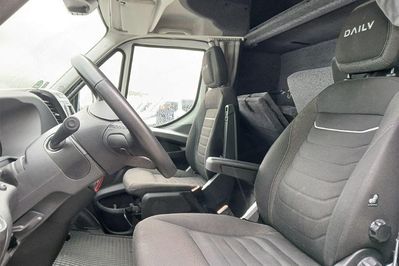 Iveco Daily 70C18 Zabudowa + Tył spanie